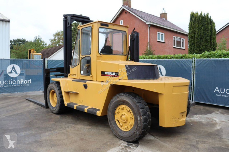 Heftruck Caterpillar V300C