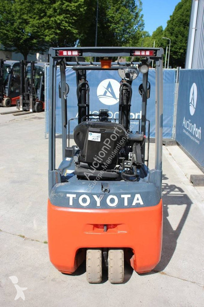 Heftruck Toyota 8FBEK18T