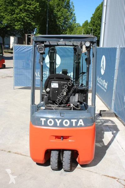 Heftruck Toyota 8FBEK16T