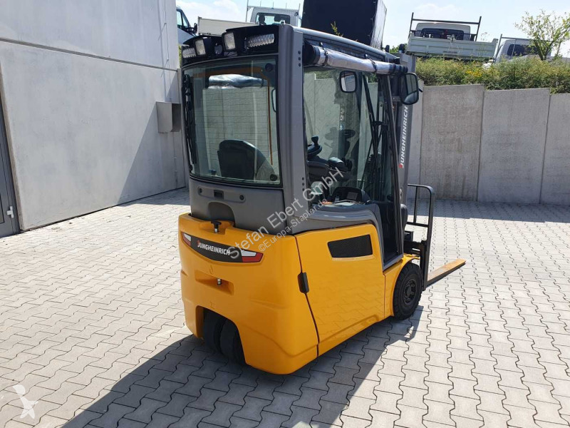 رافعة شوكية Jungheinrich EFG 215 / Triplex:...