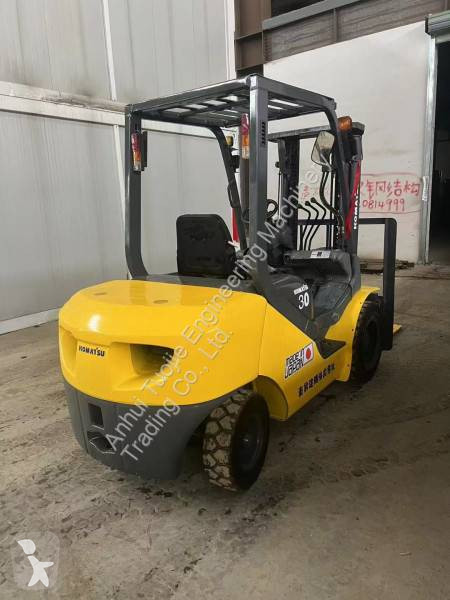 رافعة شوكية Komatsu 3-Ton
