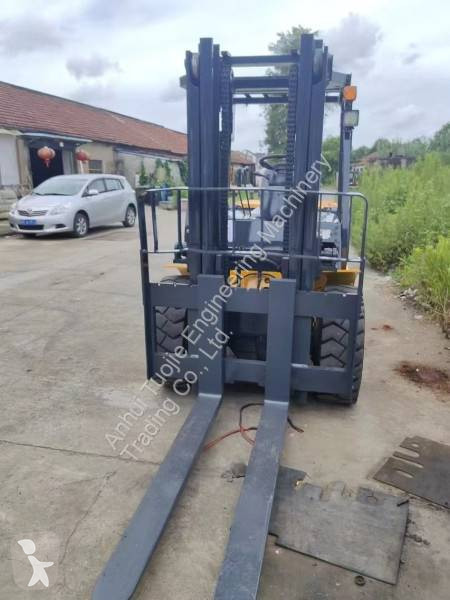 رافعة شوكية Komatsu 5-Ton