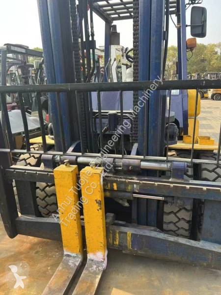 Teleskopický manipulátor Komatsu 6 Ton