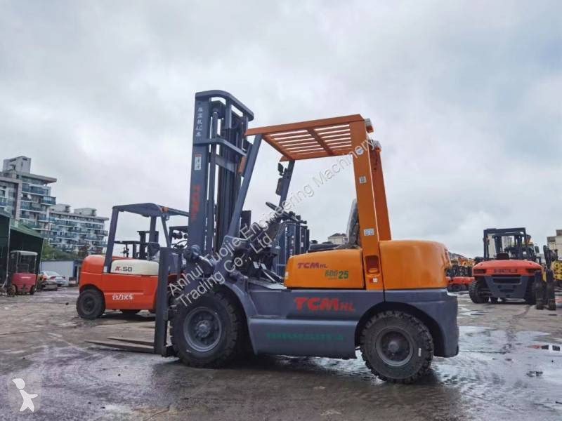 Teleskopický manipulátor TCM 2.5-Ton
