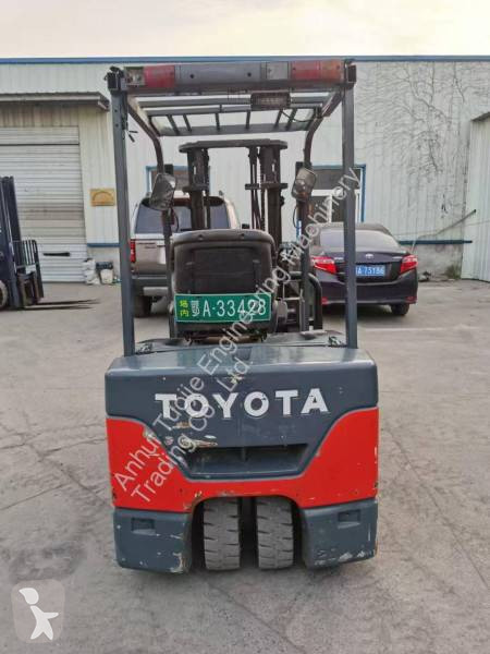 Vysokozdvižný vozík Toyota 2-Ton
