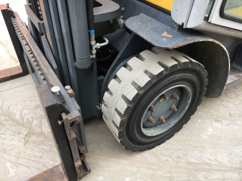 رافعة شوكية Detas SHR 40