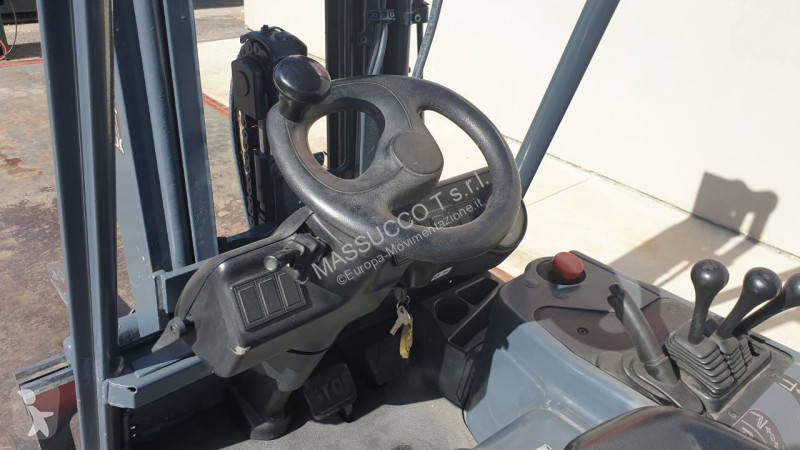 رافعة شوكية Linde E14