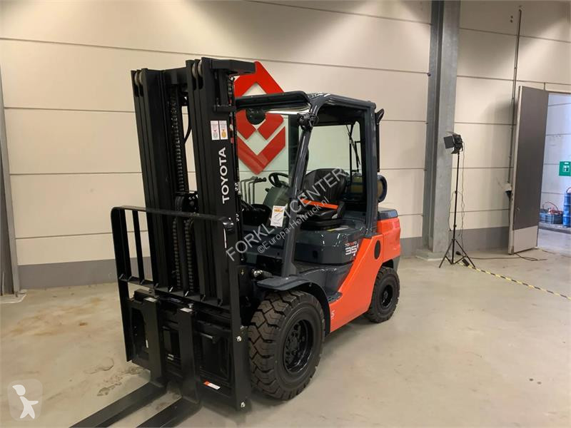 Heftruck Toyota 02-8FGJF35