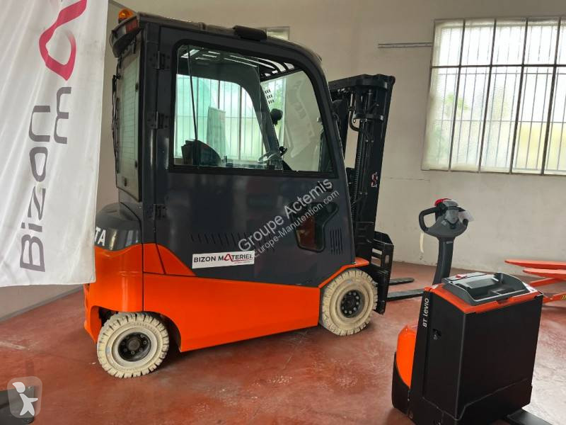 رافعة شوكية Toyota 8FBMT25
