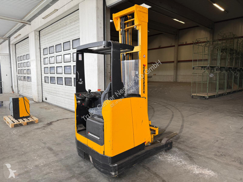 Retrak Jungheinrich   ETV 14 G - 710 DZ Triplex...