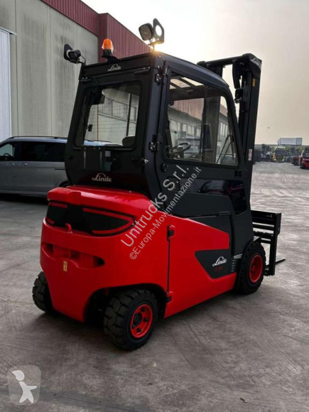 رافعة شوكية Linde E30SH