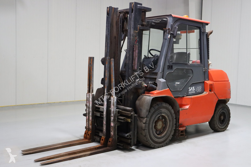 رافعة شوكية Toyota 42-7FD40