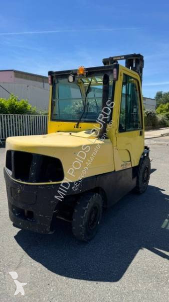 رافعة شوكية Hyster