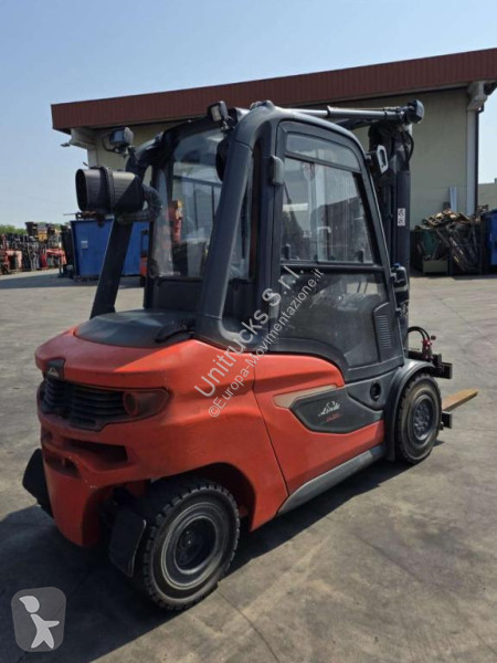 رافعة شوكية Linde H35D-01