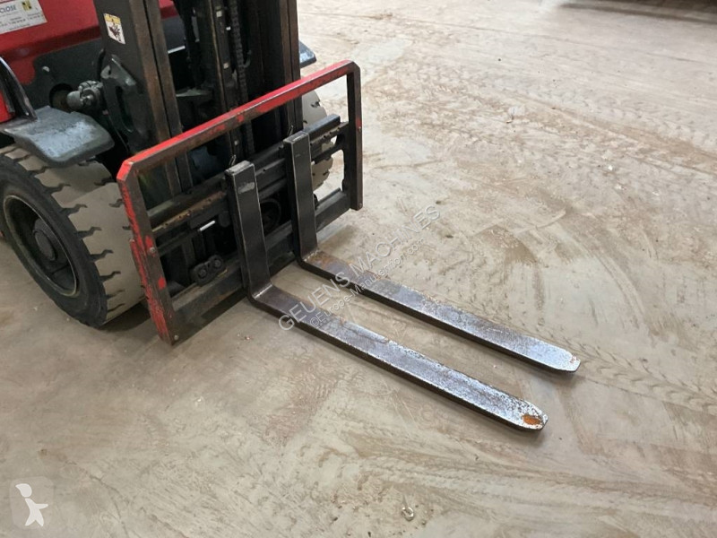 رافعة شوكية Hyster 25
