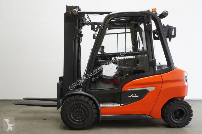 رافعة شوكية Linde 1202