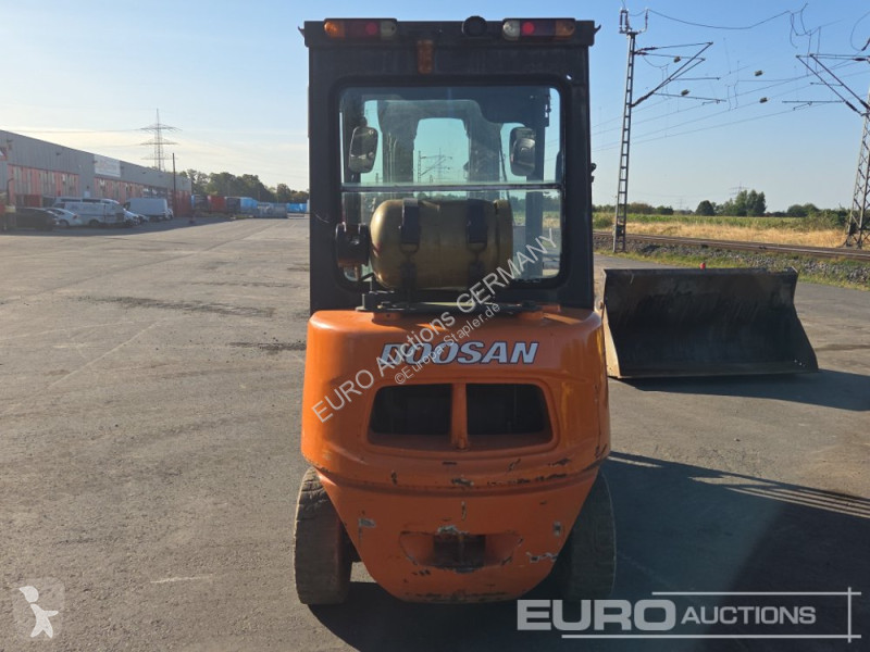 Carretilla elevadora Doosan 5