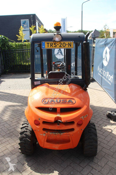 Chariot élévateur Ausa CH-150 X4