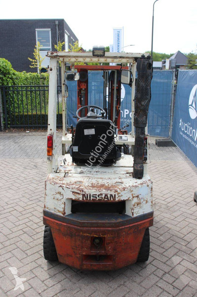 Chariot élévateur Nissan EH01A15U