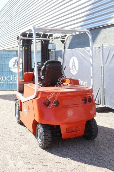 Carretilla elevadora Cesab C4E250V