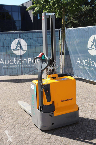Carretilla elevadora Jungheinrich EMC 110