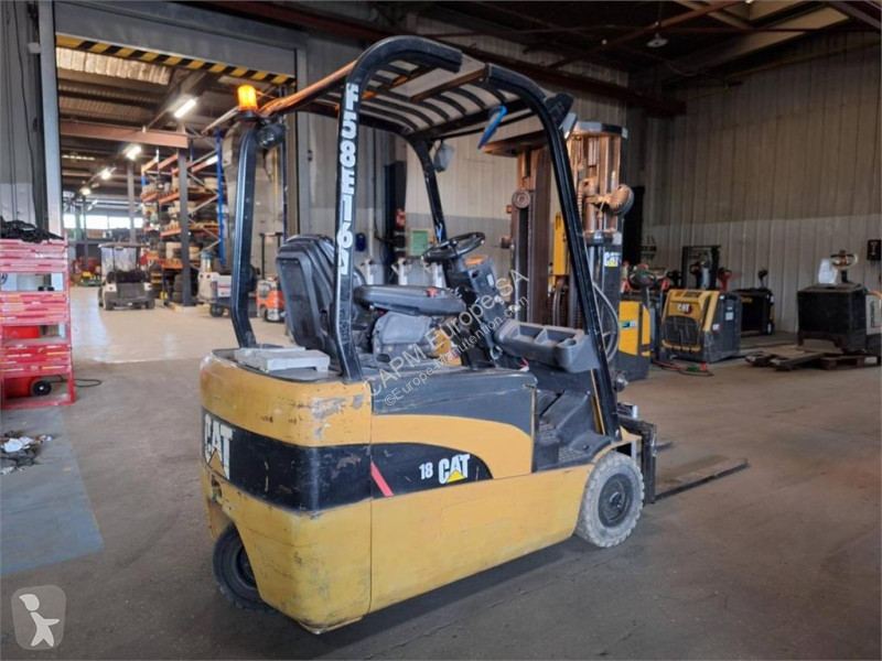 Chariot élévateur Caterpillar EP18NT