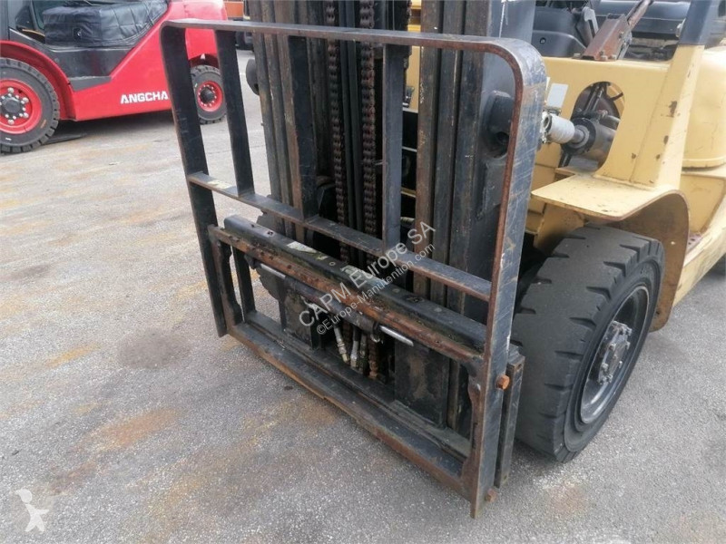 Heftruck Caterpillar GP25K