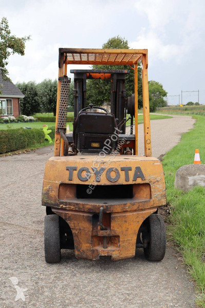Навантажувач вилковий Toyota 02-4FD20