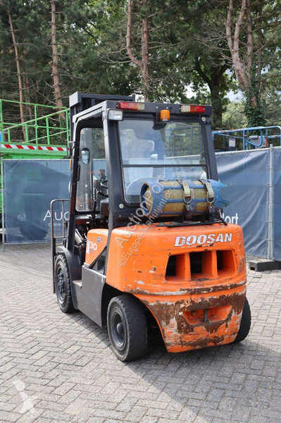 Doosan G30G Forklift