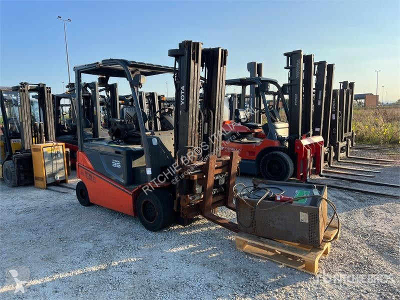 Carretilla elevadora Toyota 8FBMT35 3500 kg...