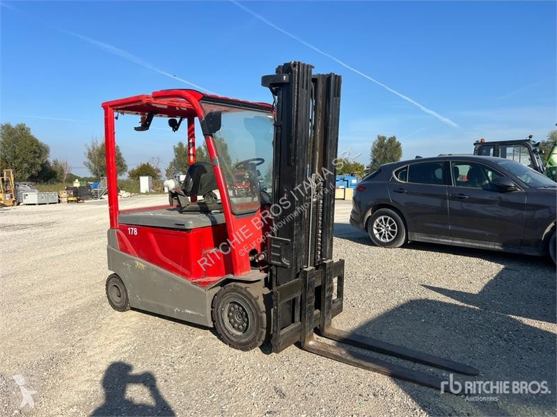 Carretilla elevadora Toyota 3000 kg Electric...