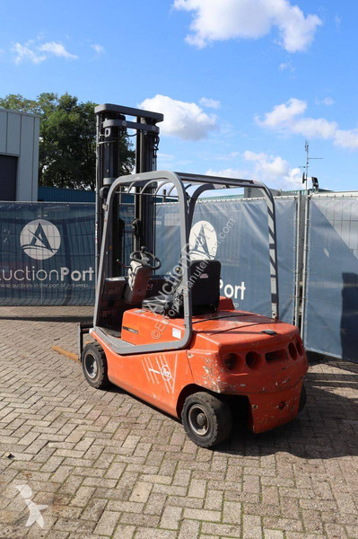 Carretilla elevadora BT CBE2.0F