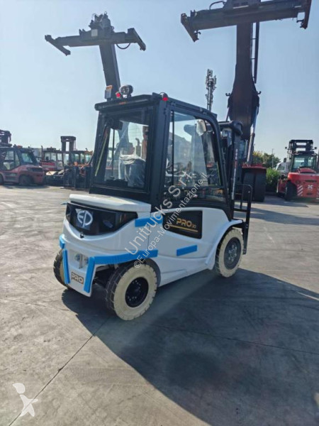 Carretilla elevadora EP EFL30 PRO