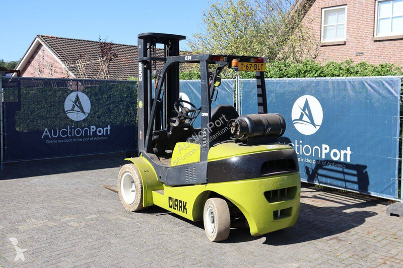 Clark L Forklift