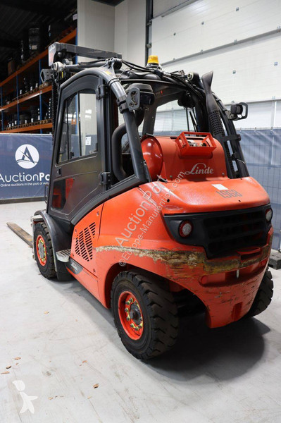 Chariot élévateur Linde T-02