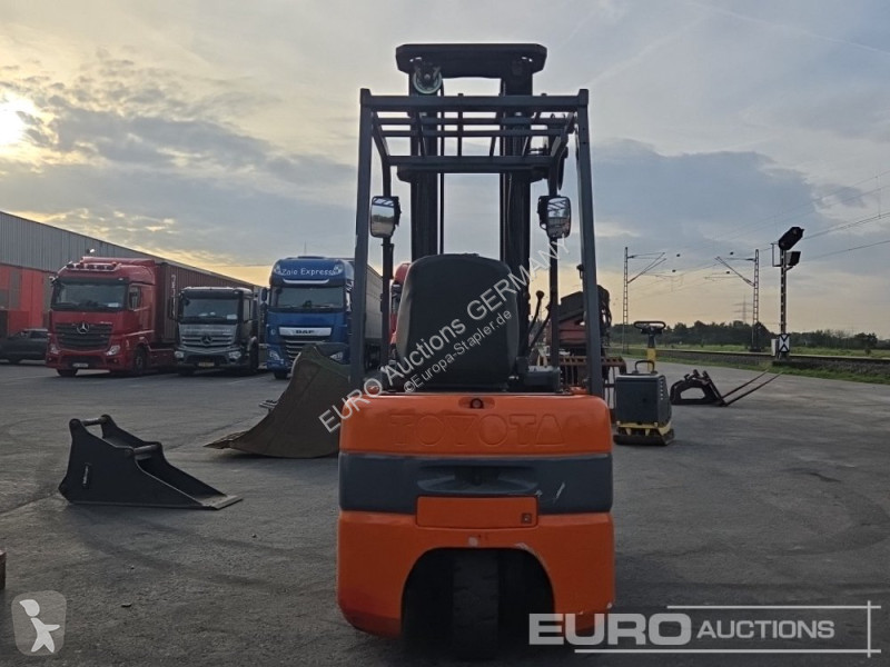 Wózek podnośnikowy Toyota FBESF15