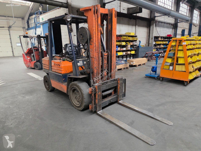 Chariot élévateur Toyota 02 5fdf 30