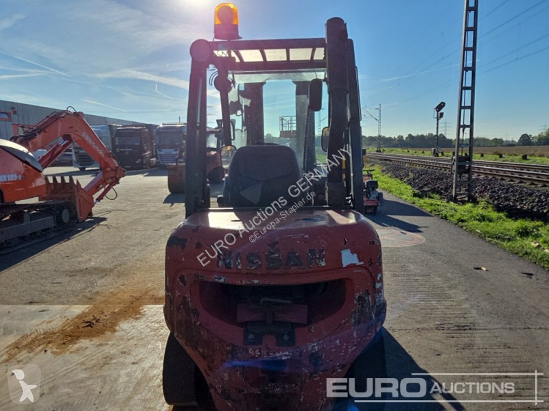 Chariot élévateur Nissan FGD02A300