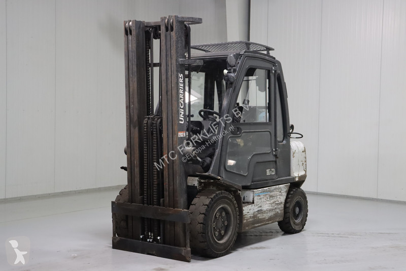 Chariot élévateur Nissan UGD02A30PQ