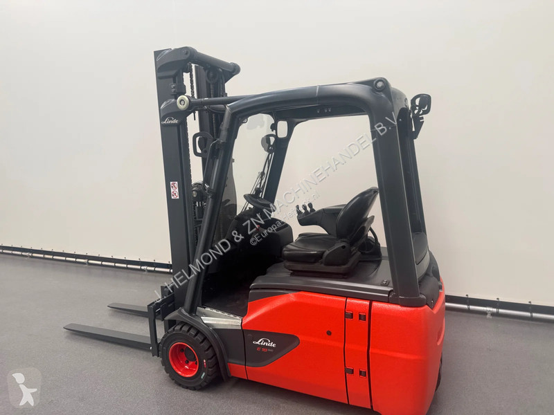 رافعة شوكية Linde E 18-02