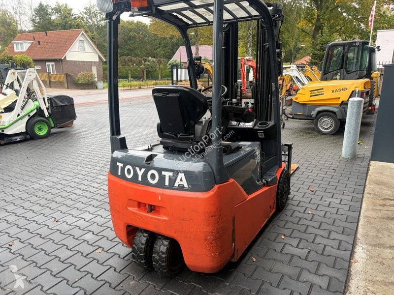 Chariot élévateur Toyota 8FBE16T
