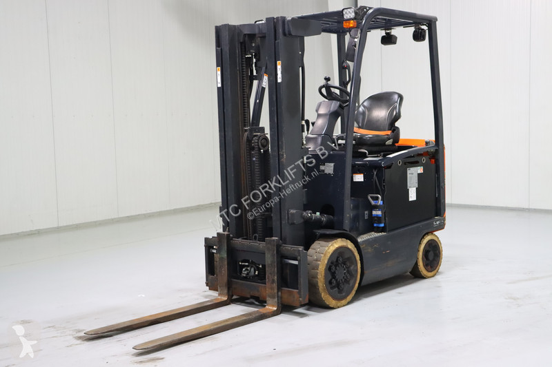 رافعة شوكية Doosan BC25S-7