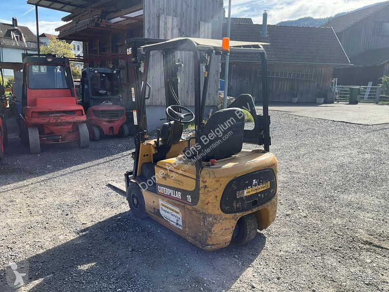 Empilhador elevador Caterpillar EP15KRT