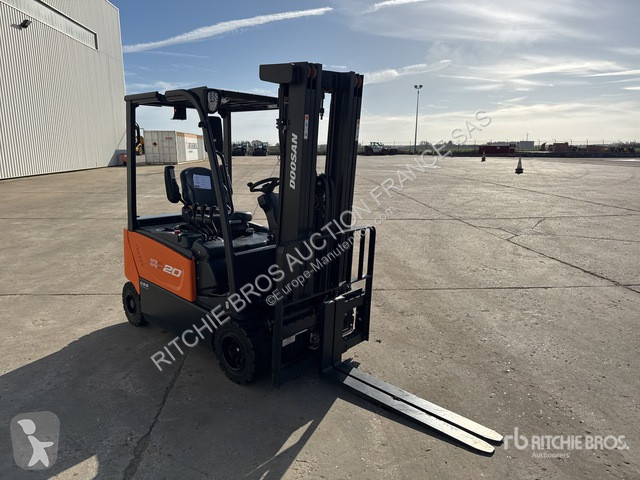 Empilhador elevador Doosan  B20X-7 Plus