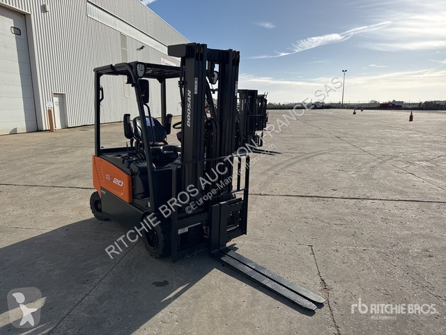 Empilhador elevador Doosan  B20X-7 Plus