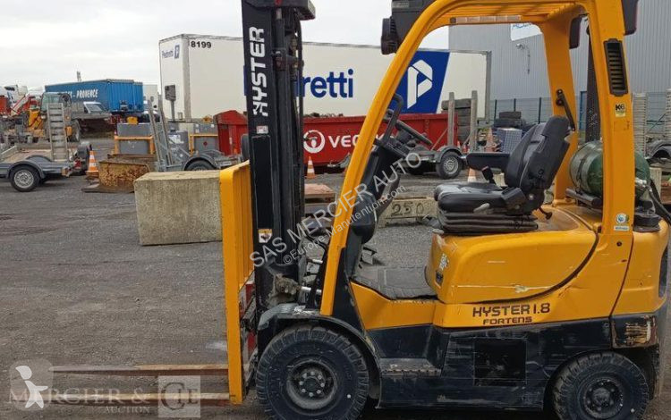 Empilhador elevador Hyster chariot mat