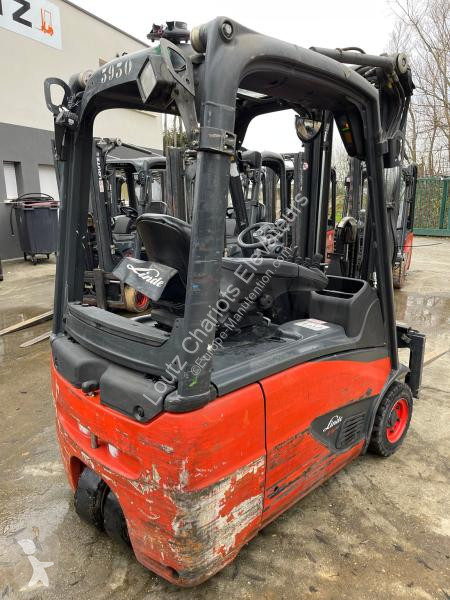 Chariot élévateur Linde  E16-02
