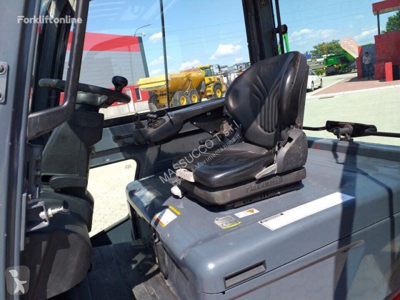 Carrello elevatore Toyota 8FBMT30