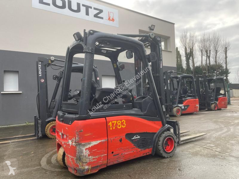 Chariot élévateur Linde  E18-02