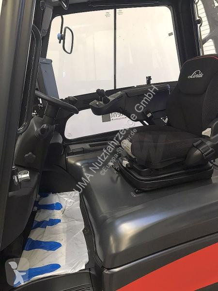 Teleskopický manipulátor Linde  E 50 HL 388